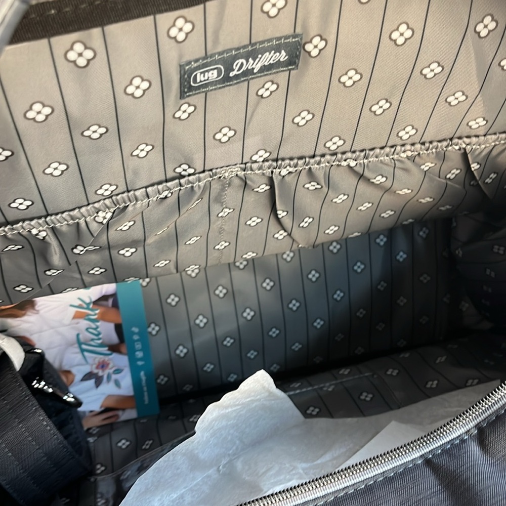 NWT Lug Drifter Duffel Bag - Brushed Grey - Picture 6 of 9